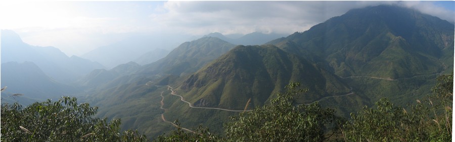 Tram Tom Pass